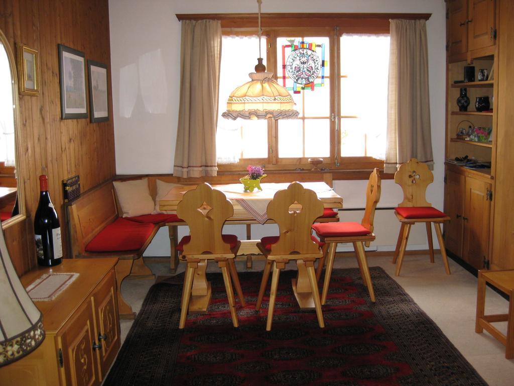 Appartement Chalet Erica à Jaun Chambre photo